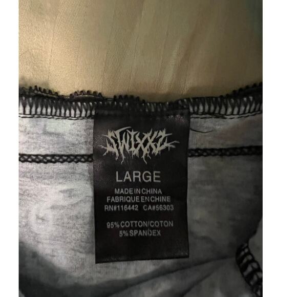 Swixxz crop tank top chain skull graphics lace accent Y2K Goth baby doll large - Picture 4 of 8